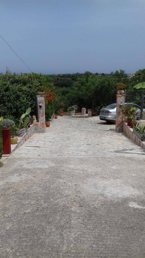 Mila La Villa Kástro Tornéze Екстериор снимка